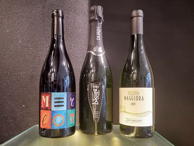 Selezione di 3 bottiglie di vino a domicilio: bianco, rosso o bollicine