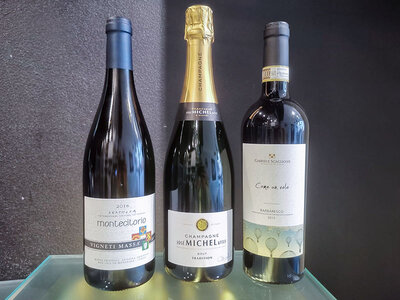 Cofanetto Selezione di 3 bottiglie di vino a domicilio: bianco, rosso o bollicine