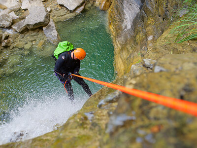 Coffret Activité canyoning vivifiante en Suisse suivie d’une dégustation de fromages