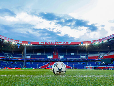 Coffret Visite du Parc des Princes pour 2 passionnés de football