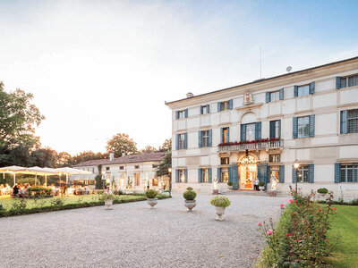 Cofanetto 2 lussuose notti in Junior Suite con cena presso il raffinato 5* Hotel Villa Condulmer