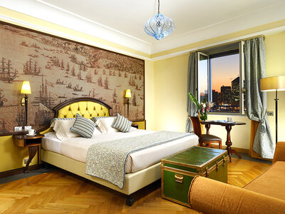 Cofanetto regalo Genova a 5*: 2 notti con accesso Spa e cena gourmet presso lo storico Grand Hotel Savoia