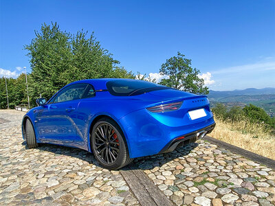 Coffret cadeau Pilotage d’une Alpine A110 S sur 30 km de route pour 2 près de Colmar