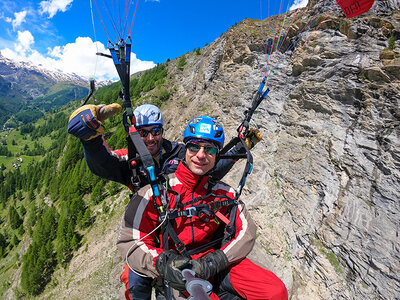 Vol magique de 25 min en parapente biplace à Zermatt