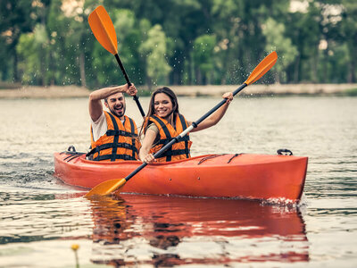 Escapada y aventura: 1 noche rural y sesión de kayak de mínimo 1 h para 2 personas