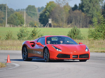 Sensations pilotage : 2 tours en Ferrari F488 sur le circuit de Dijon-Prenois