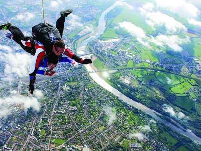 Saut en parachute à 4000 mètres pour 2 au sud de Paris