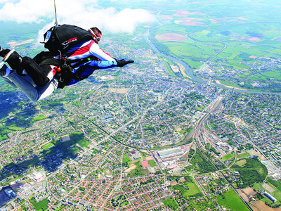 Coffret Saut en parachute à 4000 mètres au sud de Paris