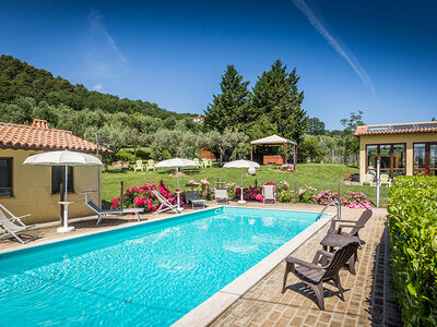 Cofanetto Nel verde dell’Umbria: 1 notte di relax con aperitivo, percorso benessere e degustazione