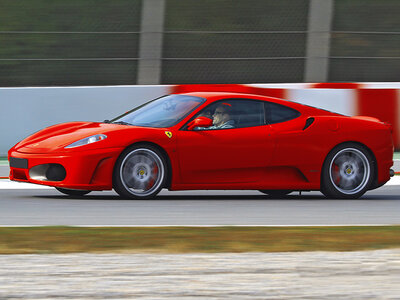 Caja Circuito de Brunete: conducción Ferrari F430 F1 y Lamborghini Gallardo