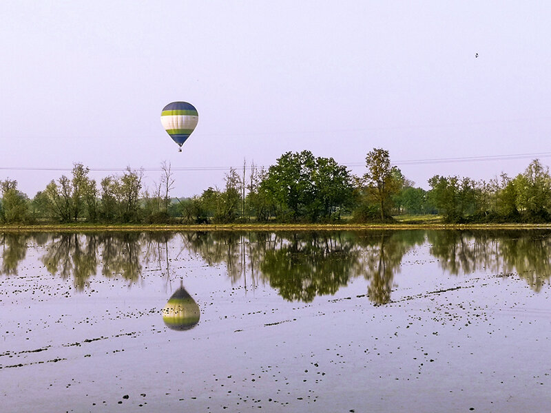 In mongolfiera tra il Parco del Ticino e Milano: volo per 2 con colazione tipica