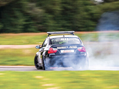 Baptême de 2 tours de drift en passager d’une BMW M3 avec pilote professionnel