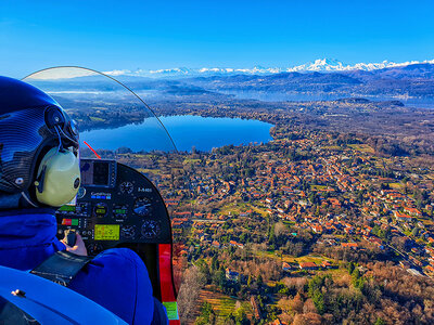 Cofanetto regalo Volo in autogiro di 45 minuti con pilota esperto, briefing, foto e video ricordo inclusi