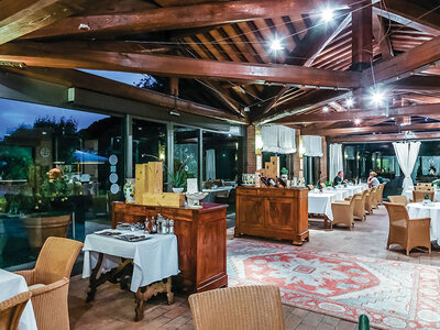 Cofanetto Tra le vigne toscane: 1 notte e 1 menù degustazione nei pressi delle Terme di Saturnia