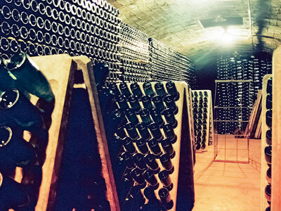 1 noche con desayuno en Hotel Fonda Neus con visita a cavas Freixent