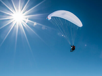 Vol en parapente en tandem de 25 min dans les Alpes suisses