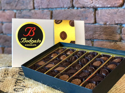 Cofanetto regalo Dolci creazioni Bodrato Cioccolato: 1 box Degustazione di praline ripiene assortite