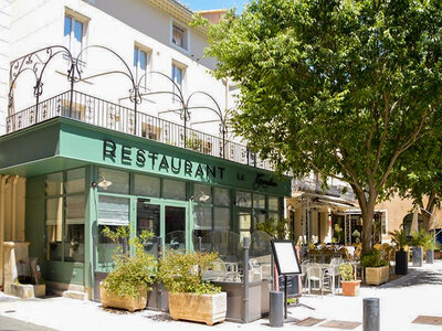 Séjour luxueux de 4 jours avec dîner et pause détente en hôtel 4* à Orange