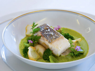 Coffret Adresses primées : menu 6 plats avec vin au restaurant Puits du Trésor près de Carcassonne