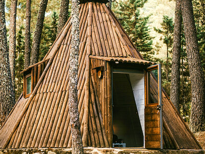 Caja Glamping The Teepee: 2 noches y pack romántico para 2 personas