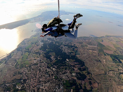 Saut en parachute au-dessus du bassin de Marennes-Oléron