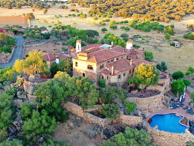 Caja 2 noches con cena en Hotel Monasterio de Rocamador