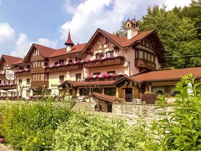 Cofanetto Romantica fuga a 4*: 1 notte in Suite con degustazione di formaggi e accesso alla piscina