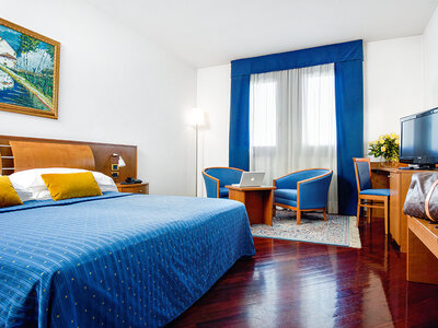 Cofanetto regalo 1 notte di lusso in hotel 4* con romantica cena e Spa per 2