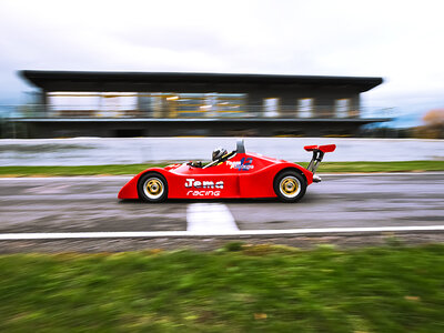 Coffret cadeau Stage de pilotage en Sport Proto JEMA 180 cv sur circuit asphalte près de Saint-Étienne