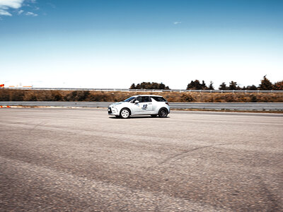 Coffret Passion Drift : Stage de drift en Citroën DS3 sur le circuit Andrézieux-Bouthéon