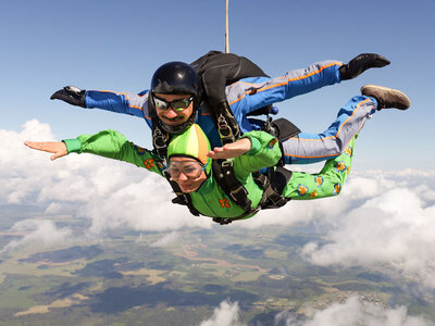 Coffret Saut en parachute à 4200 mètres d'altitude le week-end et en semaine près d'Amiens