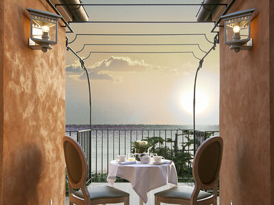 2 notti con colazione e aperitivo di benvenuto presso l'affascinante 5* Villa Lattanzi