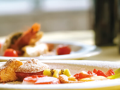 La magia del Lago d'Iseo: 1 notte in hotel 4* in Lombardia e cena a base di pesce di 4 portate