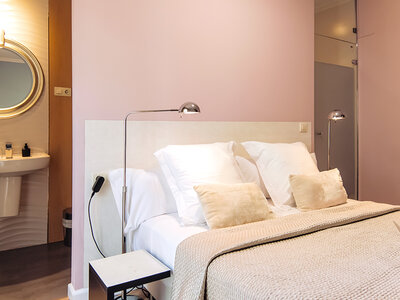 Caja 2 noches en suite con desayuno en Hotel Villa Lorena Charming Stay