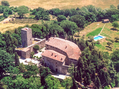 Cofanetto 1 notte al Castello di Petroia con romantica parentesi per 2