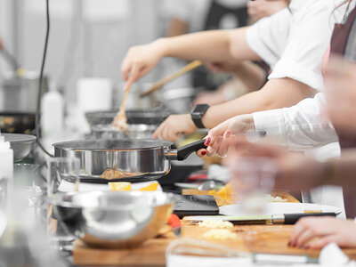 Cofanetto regalo Passione per la cucina: 1 corso completo firmato Eataly con chef professionista