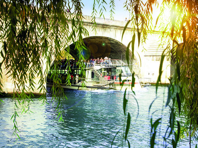 Croisière sur la Seine avec 2 jours d'accès au bus Hop On, Hop Off