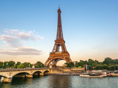 Coffret cadeau City-tour de Paris, Croisière sur la Seine et visite de la Tour Eiffel et du Louvre