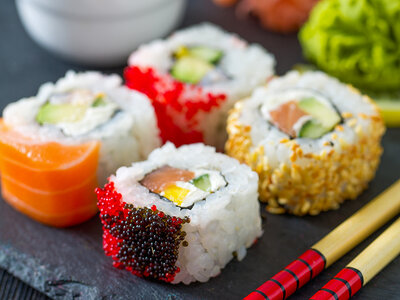 Coffret cadeau Dîner pour 2 : sushis et délices