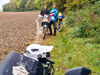 Randonnée moto de 4h avec équipement de pilote intégral et collation