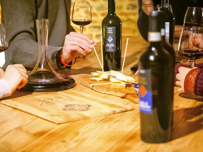 Cofanetto Buon vino e relax a Montepulciano: 1 notte in Junior Suite con degustazione di Vino Nobile