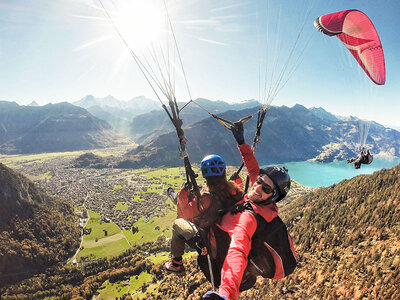 Box Atemberaubender Tandem-Paragliding-Flug für 1 Person