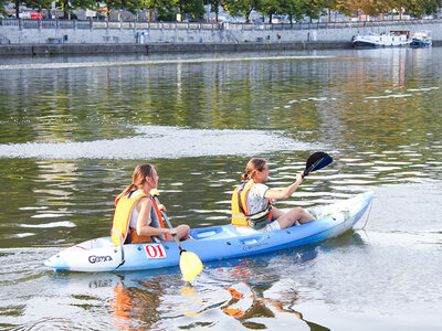 Coffret Promenade sur la Meuse en paddle ou en kayak avec une bouteille de vin