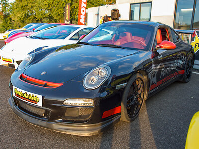 Stage de pilotage enfant : 5 tours de circuit au volant d'une Porsche Carrera S 997 PDK Aerokit