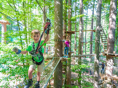 Geschenkbox Eintritt zu 9 Outdoor Interlaken Routen mit Einweisung für 1 Kind