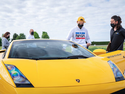 Coffret Pilotage pour enfant : 2 tours sur circuit en Lamborghini Gallardo