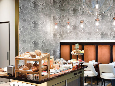 Cofanetto Fuga di coppia a Ginevra: 1 notte in hotel 4* con bottiglia di Prosecco