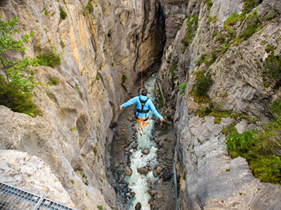 Cofanetto Salto nel vuoto nel Glacier Canyon a Grindelwald per 2 persone