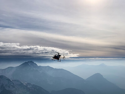 Box 30-minütiger Flug für 2 Personen über die Täler und Bergseen des Tessins