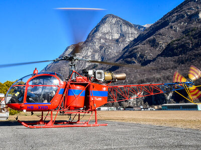 Coffret Vol en hélicoptère de 50 min de Lodrino jusqu’au Clariden avec apéritif sur le glacier